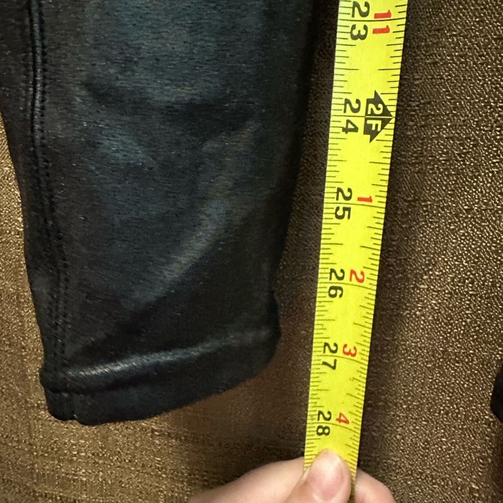 Spanx Woman’s Faux Leather Leggings Black Shimmer Size Small - Picture 6 of 8